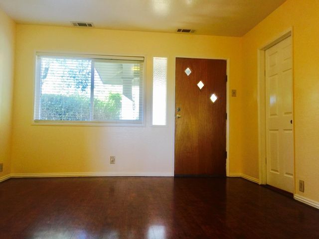 34 Washington St, Colfax, CA 95713