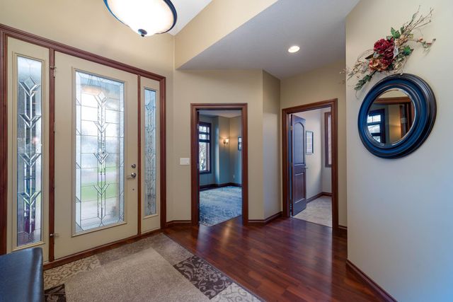 105 Viking Court, Mankato, MN 56001