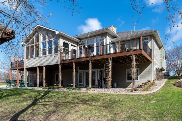 105 Viking Court, Mankato, MN 56001