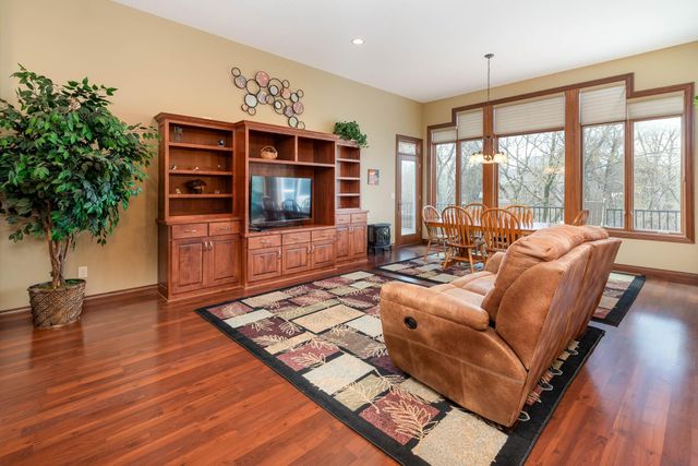 105 Viking Court, Mankato, MN 56001
