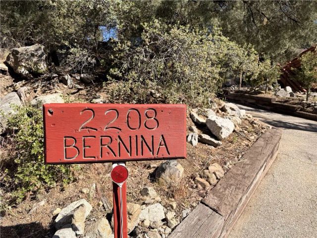 2208 Bernina Dr, Pine Mountain Club, CA 93222