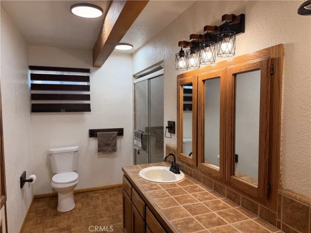 2208 Bernina Dr, Pine Mountain Club, CA 93222
