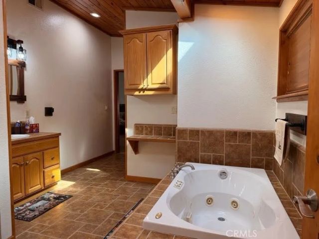 2208 Bernina Dr, Pine Mountain Club, CA 93222