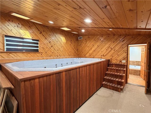 2208 Bernina Dr, Pine Mountain Club, CA 93222