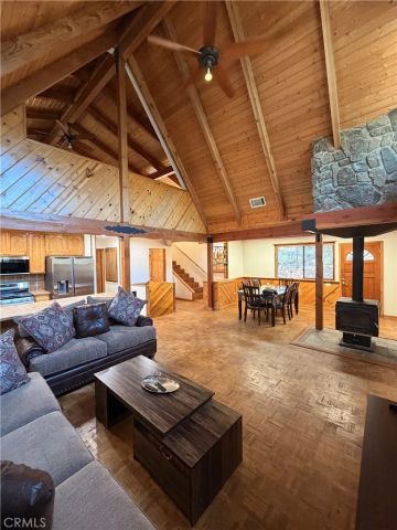 2208 Bernina Dr, Pine Mountain Club, CA 93222