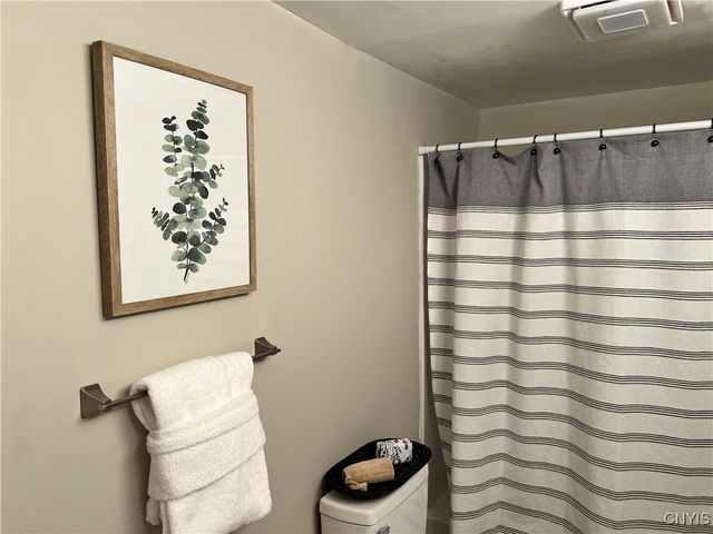 7200 Lakeshore Road, Cicero, NY 13039