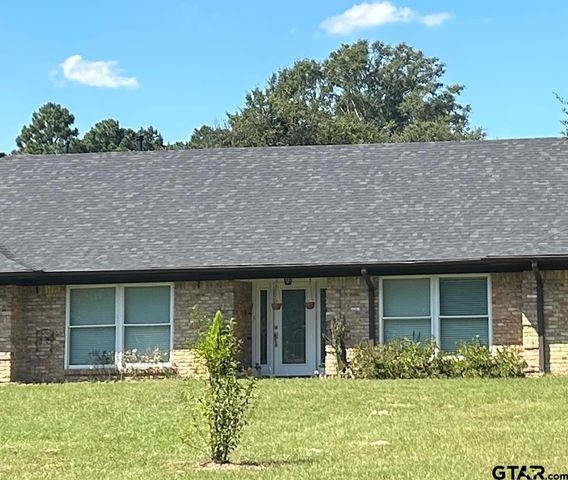 2201 Ridgley Drive, Flint, TX 75762