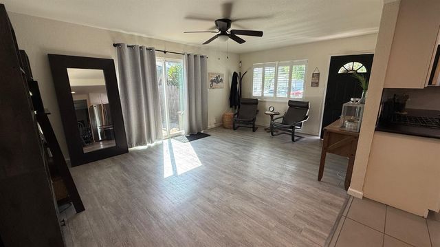 2041 Wally Ct, Modesto, CA 95350