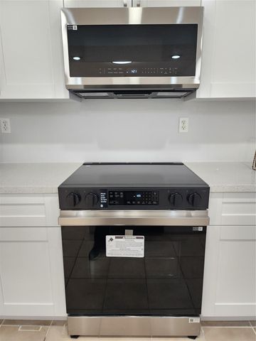 9150 NW 38th Drive 106, Coral Springs, FL 33065