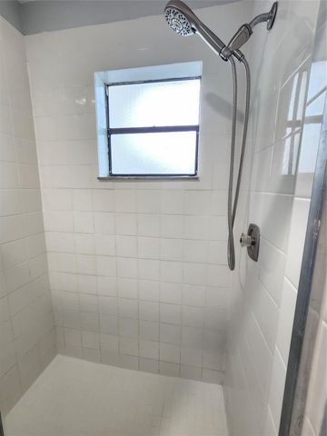 9150 NW 38th Drive 106, Coral Springs, FL 33065