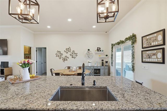 11113 NW 96th Court, Yukon, OK 73099