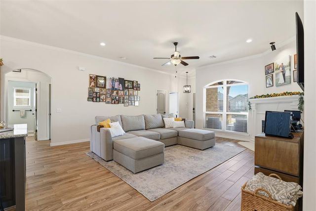 11113 NW 96th Court, Yukon, OK 73099