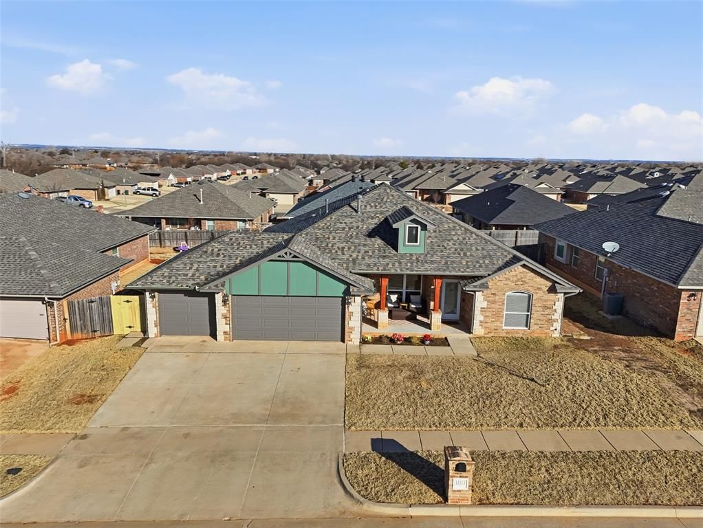 11113 NW 96th Court, Yukon, OK 73099