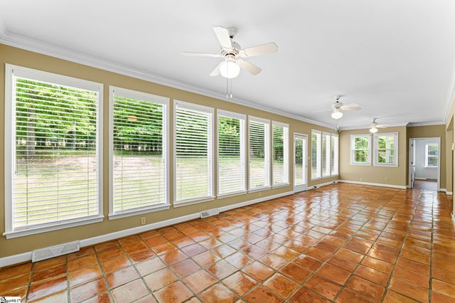 1 Parkview Court, Laurens, SC 29360