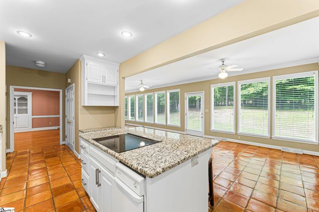 1 Parkview Court, Laurens, SC 29360