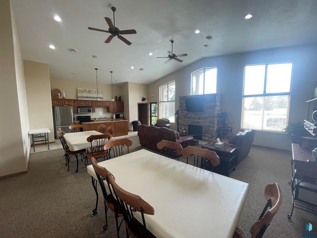 3520 W 91st Pl Place, Sioux Falls, SD 57108