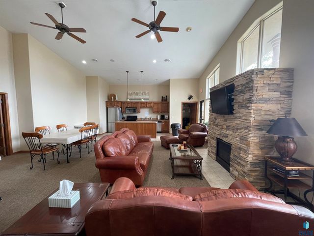 3520 W 91st Pl Place, Sioux Falls, SD 57108