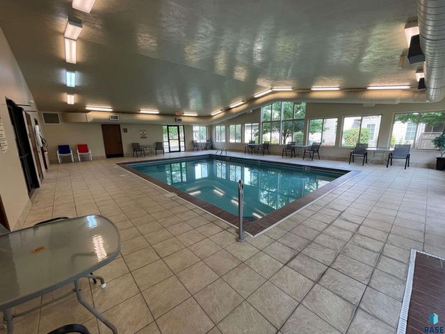 3520 W 91st Pl Place, Sioux Falls, SD 57108