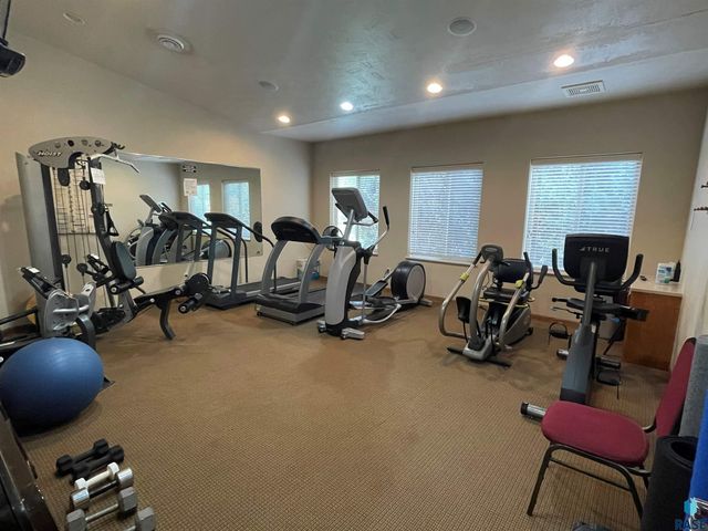 3520 W 91st Pl Place, Sioux Falls, SD 57108