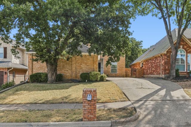 800 Crest Ridge Drive, Irving, TX 75061