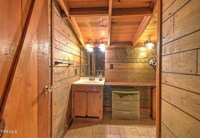 352 Stage Road, Kingsport, TN 37664