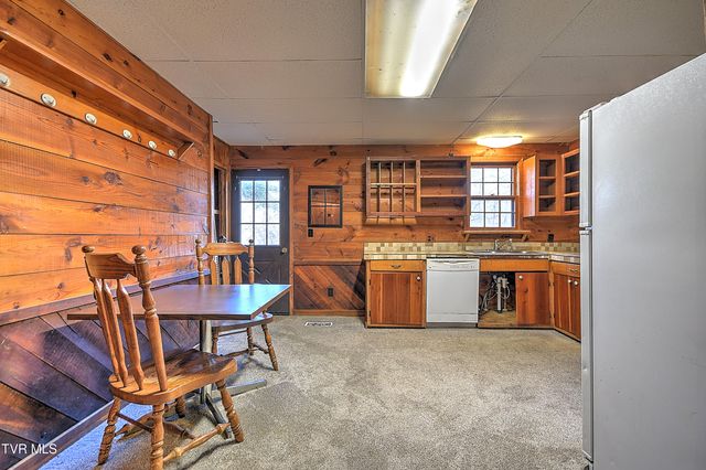 352 Stage Road, Kingsport, TN 37664