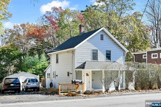 14 Kinderkamack Road, Woodcliff Lake, NJ 07677
