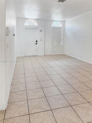 2579 SW 85th Ave 105, Miramar, FL 33025