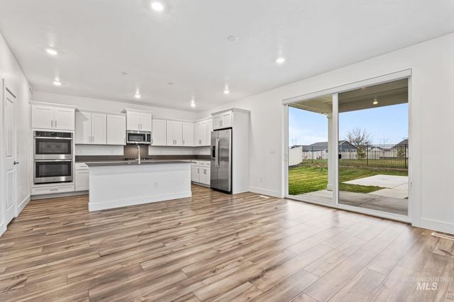 14370 Fractus Dr, Caldwell, ID 83607