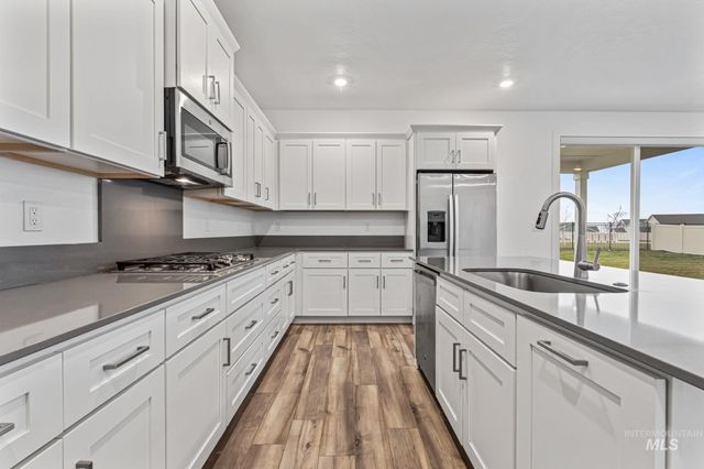 14370 Fractus Dr, Caldwell, ID 83607