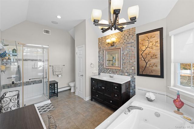 2 Mayflower Lane, Holtsville, NY 11742