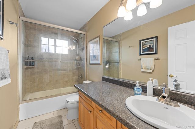 2 Mayflower Lane, Holtsville, NY 11742