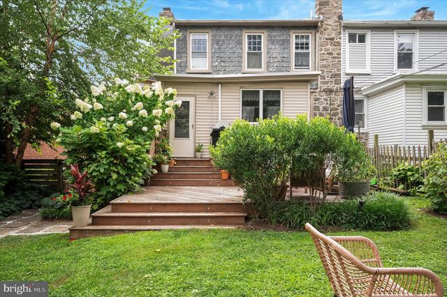 606 WALNUT LN, Philadelphia, PA 19128
