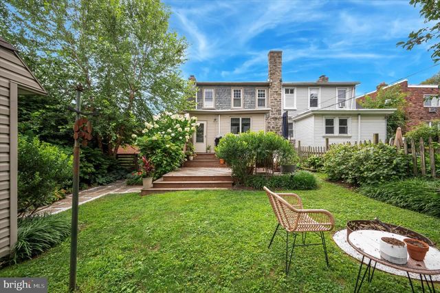 606 WALNUT LN, Philadelphia, PA 19128