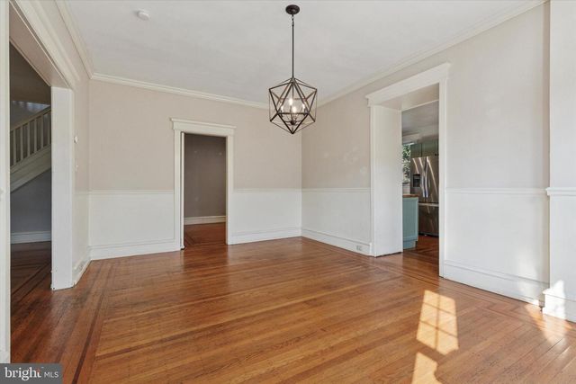 606 WALNUT LN, Philadelphia, PA 19128
