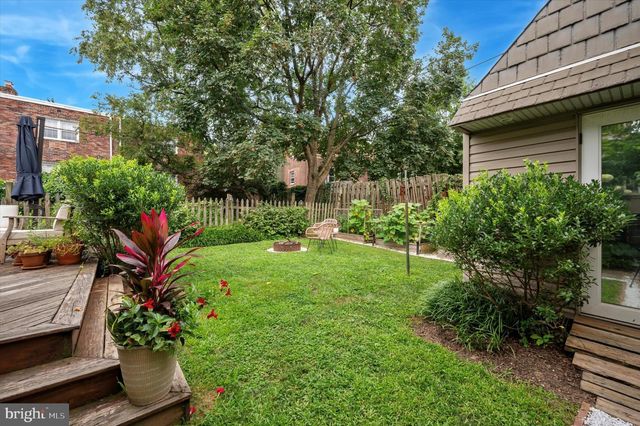 606 WALNUT LN, Philadelphia, PA 19128