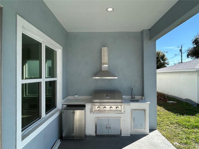 862 46TH AVENUE N, St Petersburg, FL 33703