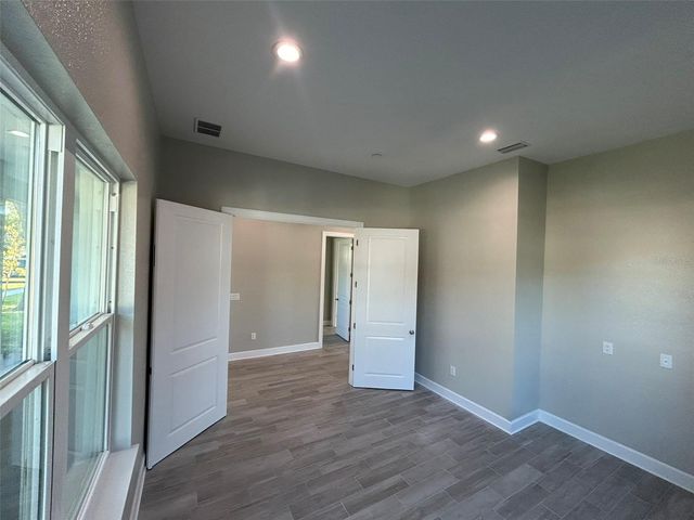 862 46TH AVENUE N, St Petersburg, FL 33703