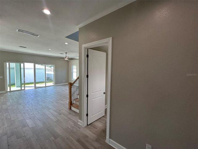 862 46TH AVENUE N, St Petersburg, FL 33703