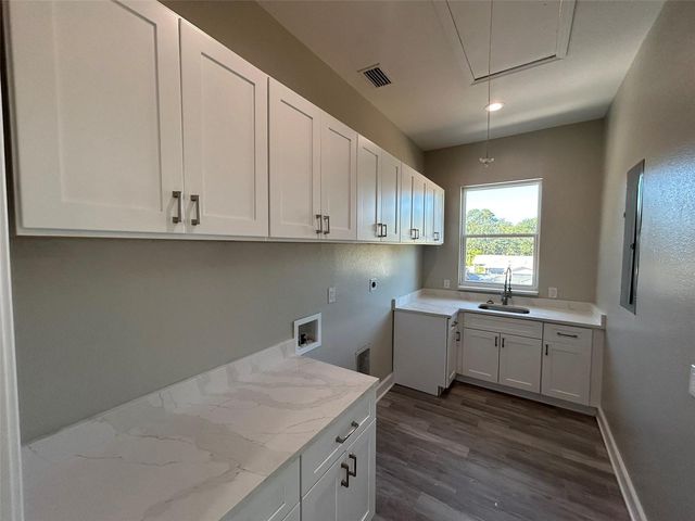 862 46TH AVENUE N, St Petersburg, FL 33703