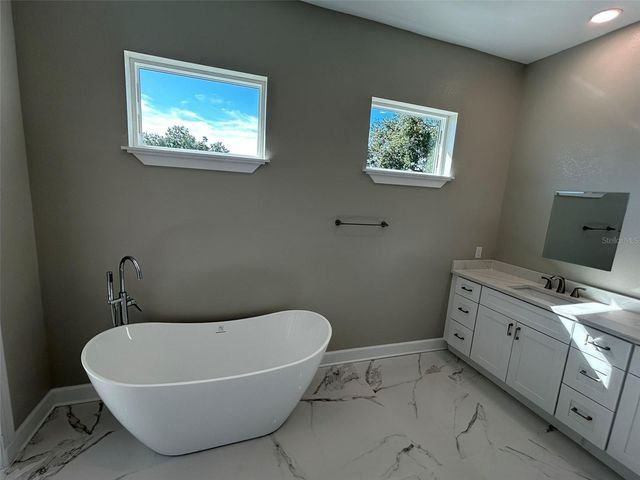 862 46TH AVENUE N, St Petersburg, FL 33703