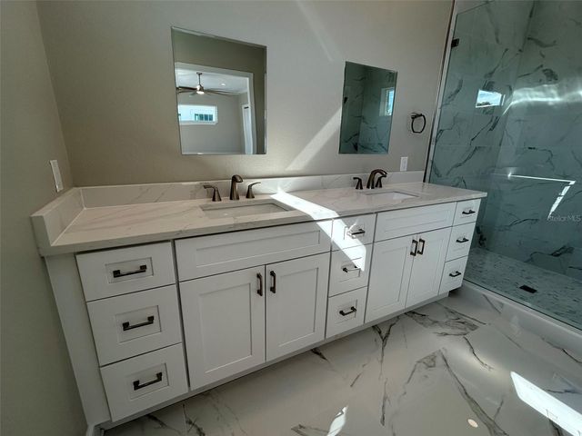 862 46TH AVENUE N, St Petersburg, FL 33703