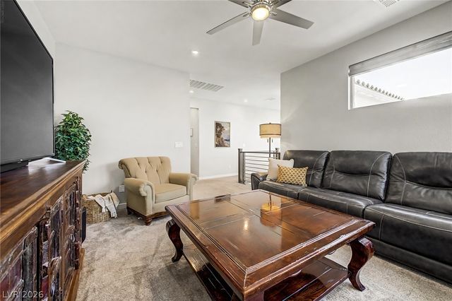 10267 Midnight Meteor Avenue, Las Vegas, NV 89166