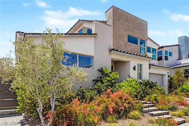 10267 Midnight Meteor Avenue, Las Vegas, NV 89166