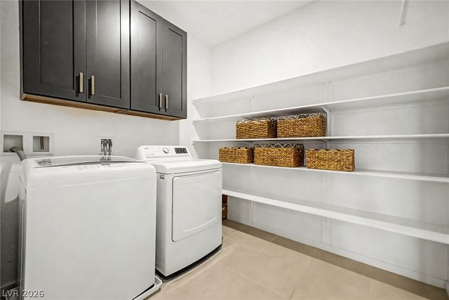 10267 Midnight Meteor Avenue, Las Vegas, NV 89166