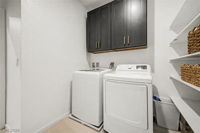 10267 Midnight Meteor Avenue, Las Vegas, NV 89166