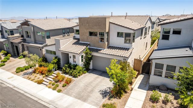 10267 Midnight Meteor Avenue, Las Vegas, NV 89166