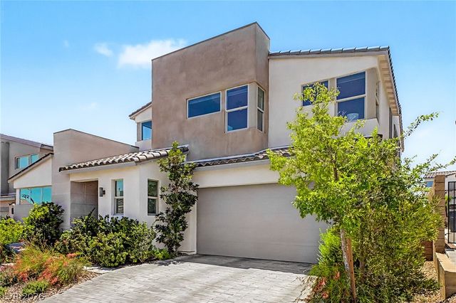 10267 Midnight Meteor Avenue, Las Vegas, NV 89166