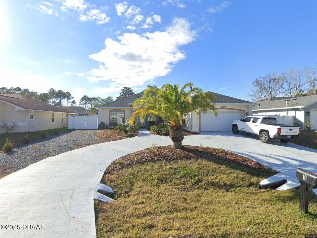 9 Wood Crest Lane, Palm Coast, FL 32164