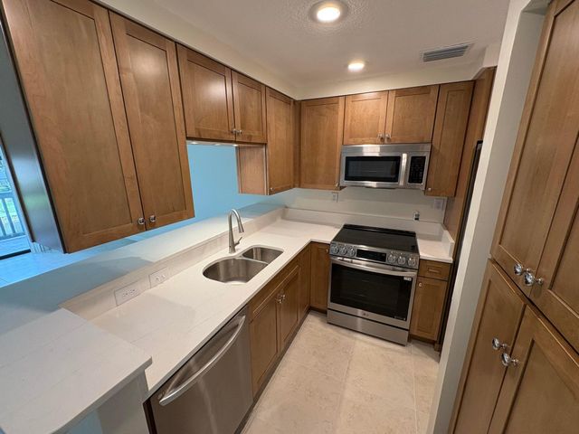 314 Westlake Court, Niceville, FL 32578